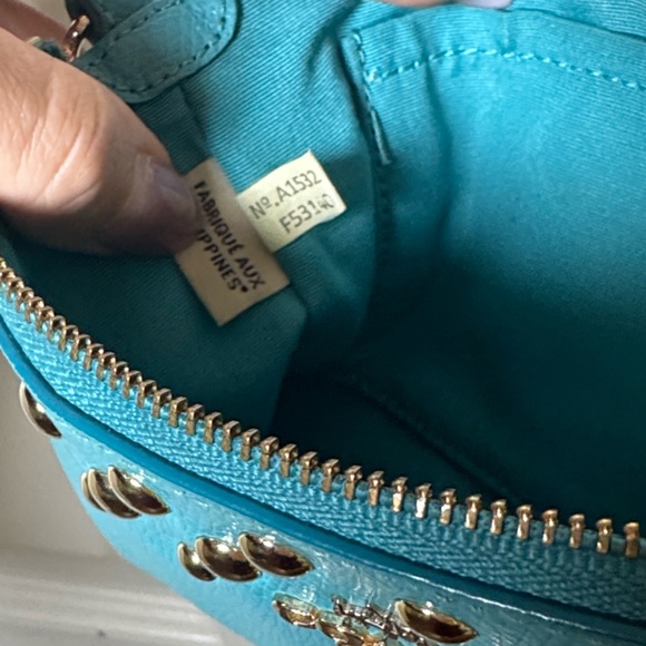 💎 Coach F53140 Leather Turquoise Gold Studded Hardware and Gold Chain Crossbody - Picture 9 of 13